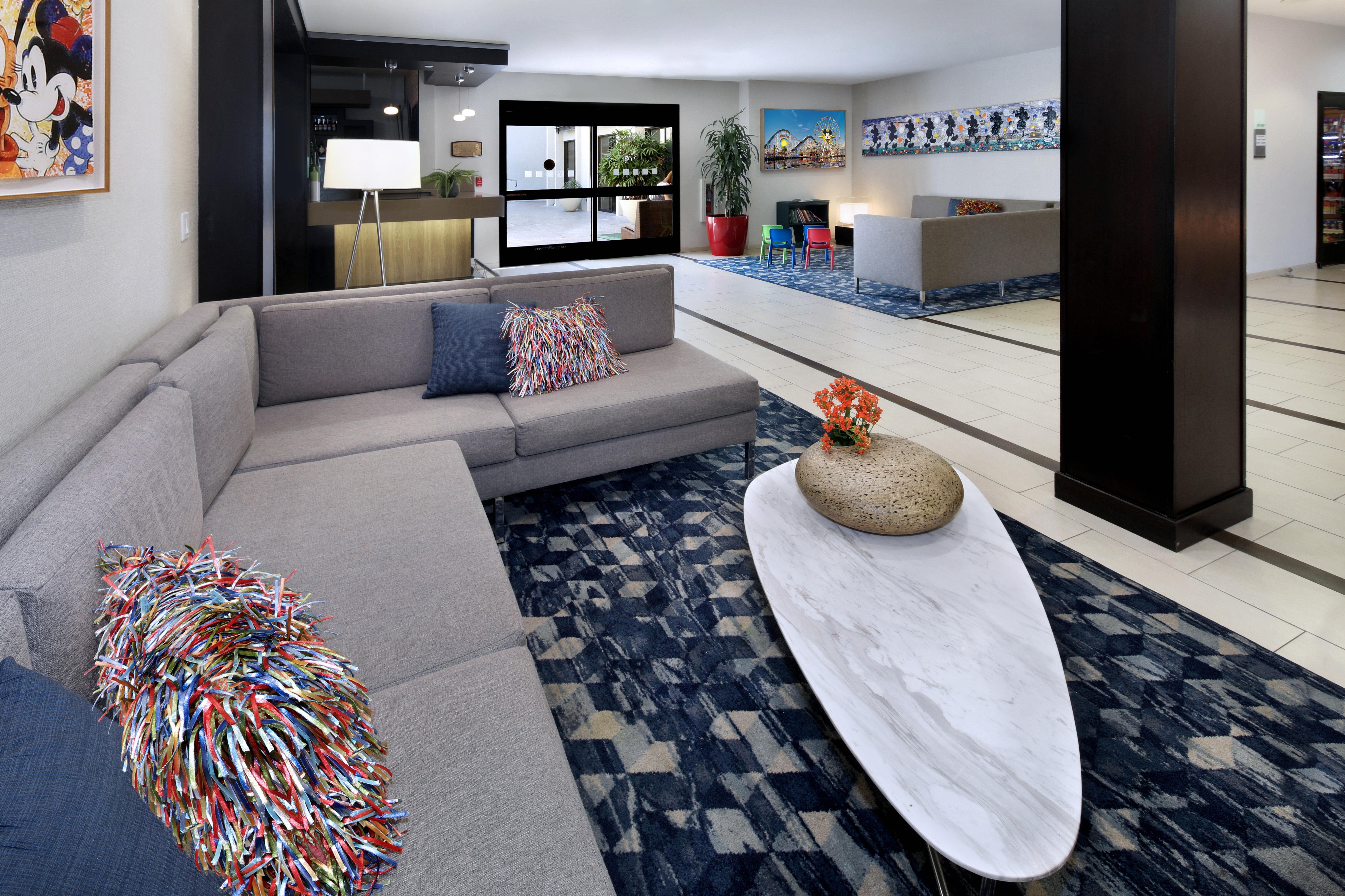 Holiday Inn Hotel & Suites Anaheim By Ihg Экстерьер фото
